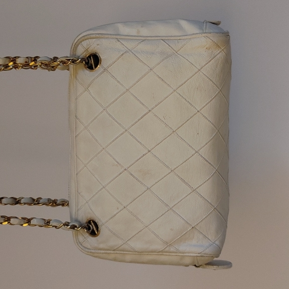 VTG Chanel White Bag - Picture 9 of 16